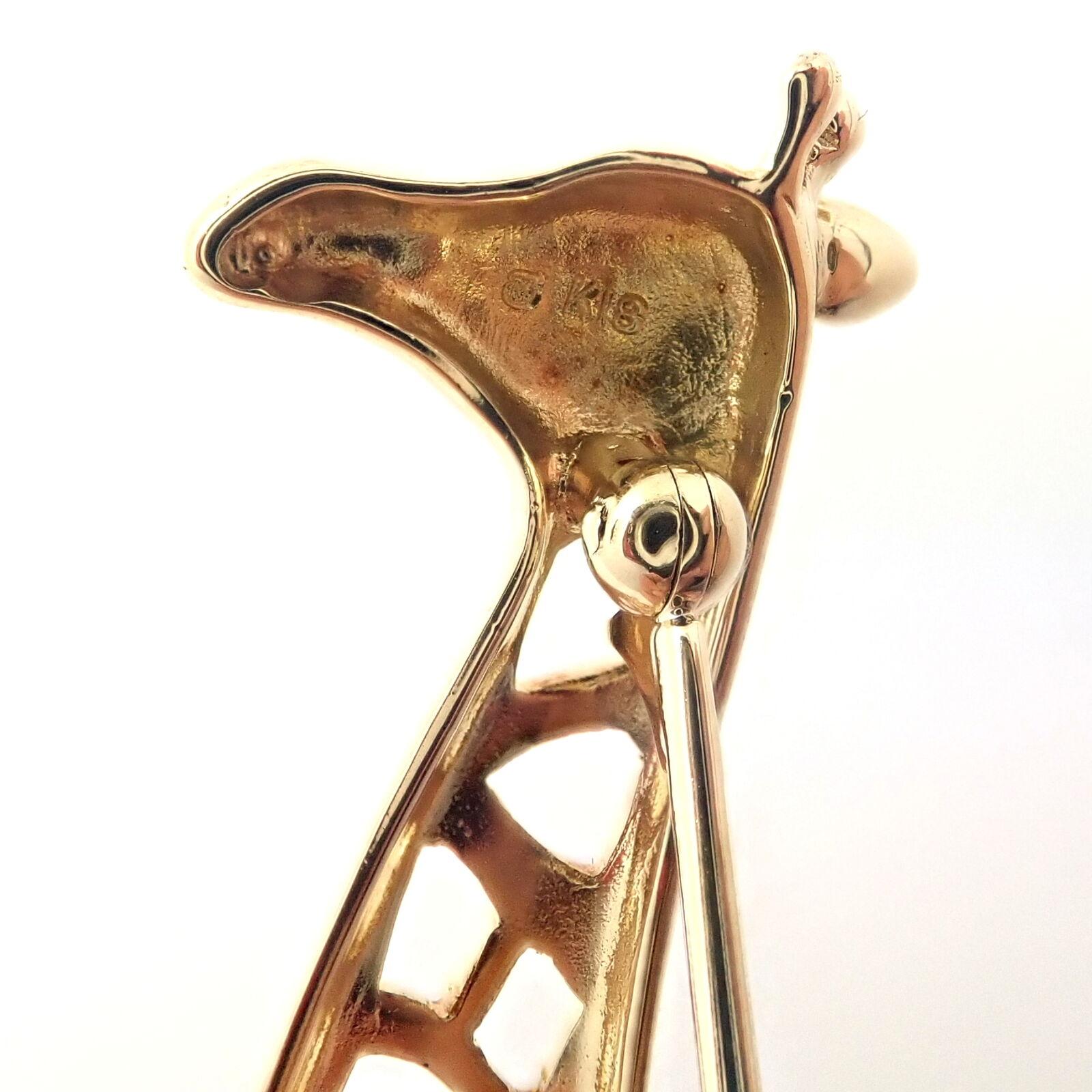 Mikimoto Large Giraffe Yellow Gold Pin Brooch In Excellent Condition For Sale In Holland, PA