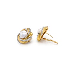 Mikimoto Mabe-Perlen- und Diamant-Ohrringe aus zweifarbigem 18-Karat-Gold mit Hebelverschluss