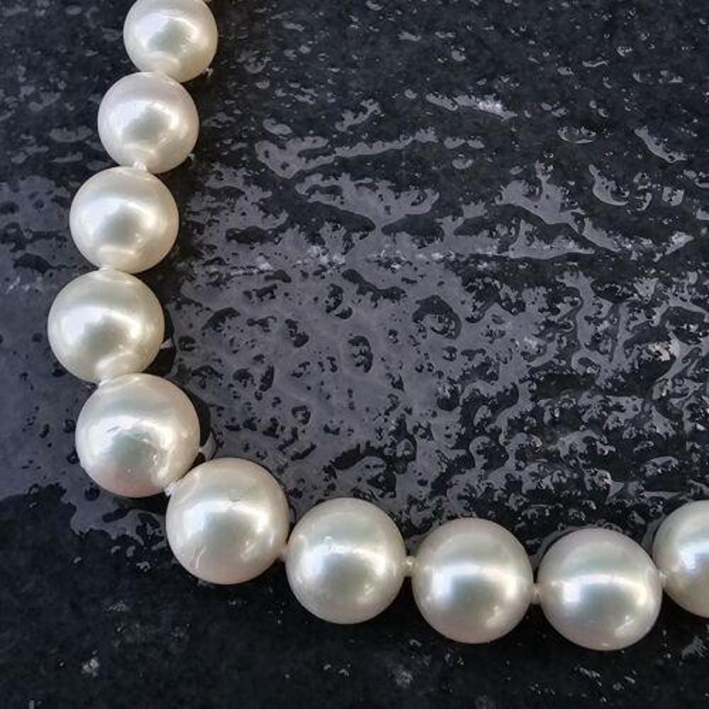 Mikimoto Marilyn Monroe Pearl Strand Necklace 7-9mm 16