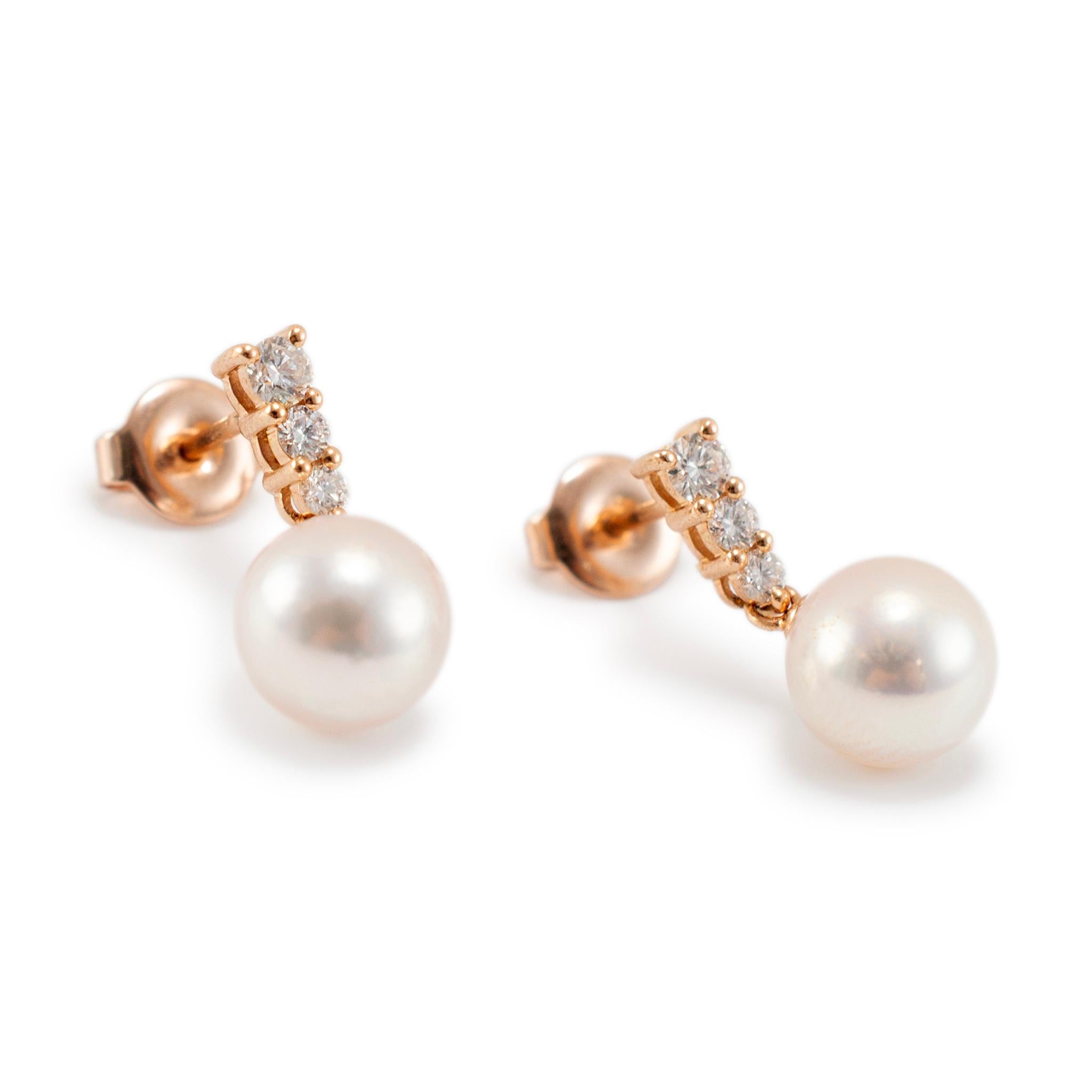 Taglio rotondo Mikimoto Morning Dew, orecchini a goccia in oro rosa 18 carati con perle coltivate e diamanti in vendita