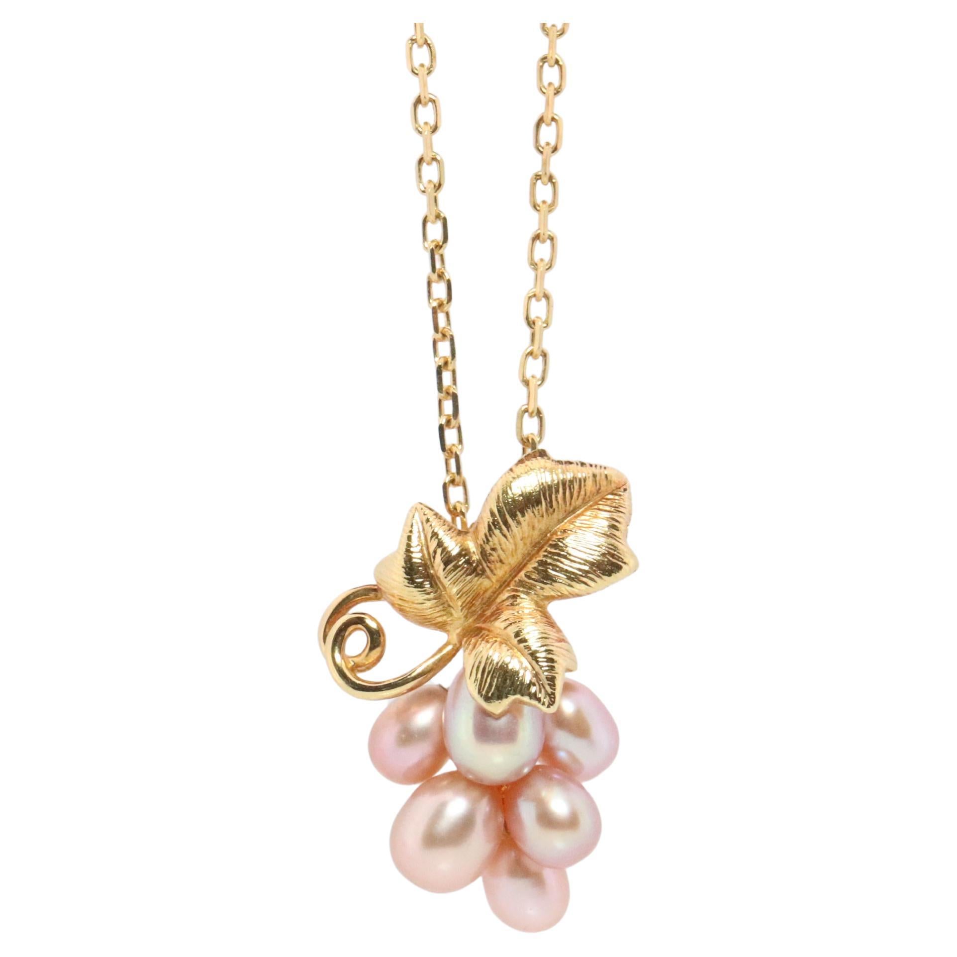 Mikimoto Necklace. Vintage 18k Gold Mikimoto Pearl Grape Vine Cluster pendant. For Sale