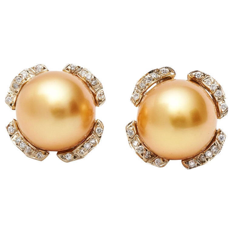 Mikimoto Pearl and Diamond Earrings in 18 Karat Two-Tone Gold For Sale at  1stDibs | mikimoto gold pearl earrings