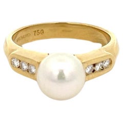 Mikimoto Pearl and Diamond Ring 18K Yellow Gold