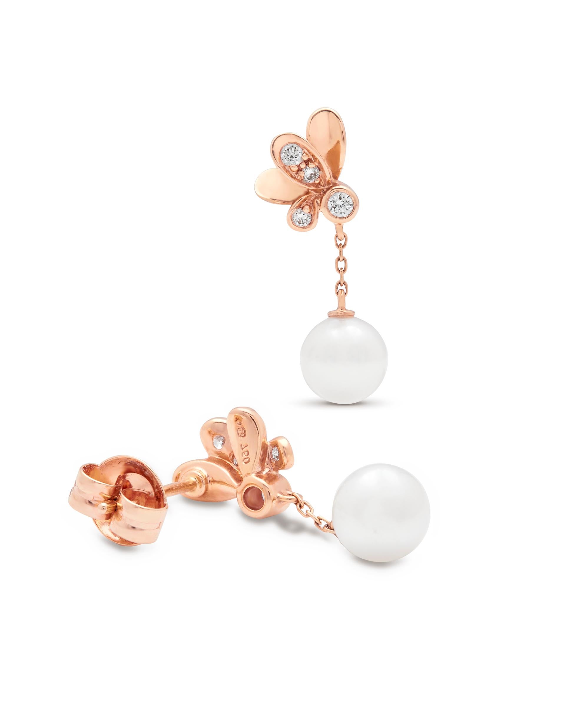 Boucles d'oreilles en or rose 18ct à diamants et perles Mikimoto Dandelion, 

Il y a plus d'un siècle, Kokichi Mikimoto a réussi à créer la première perle de culture au monde. Sa quête de la perfection et son amour pour ces pierres précieuses pures