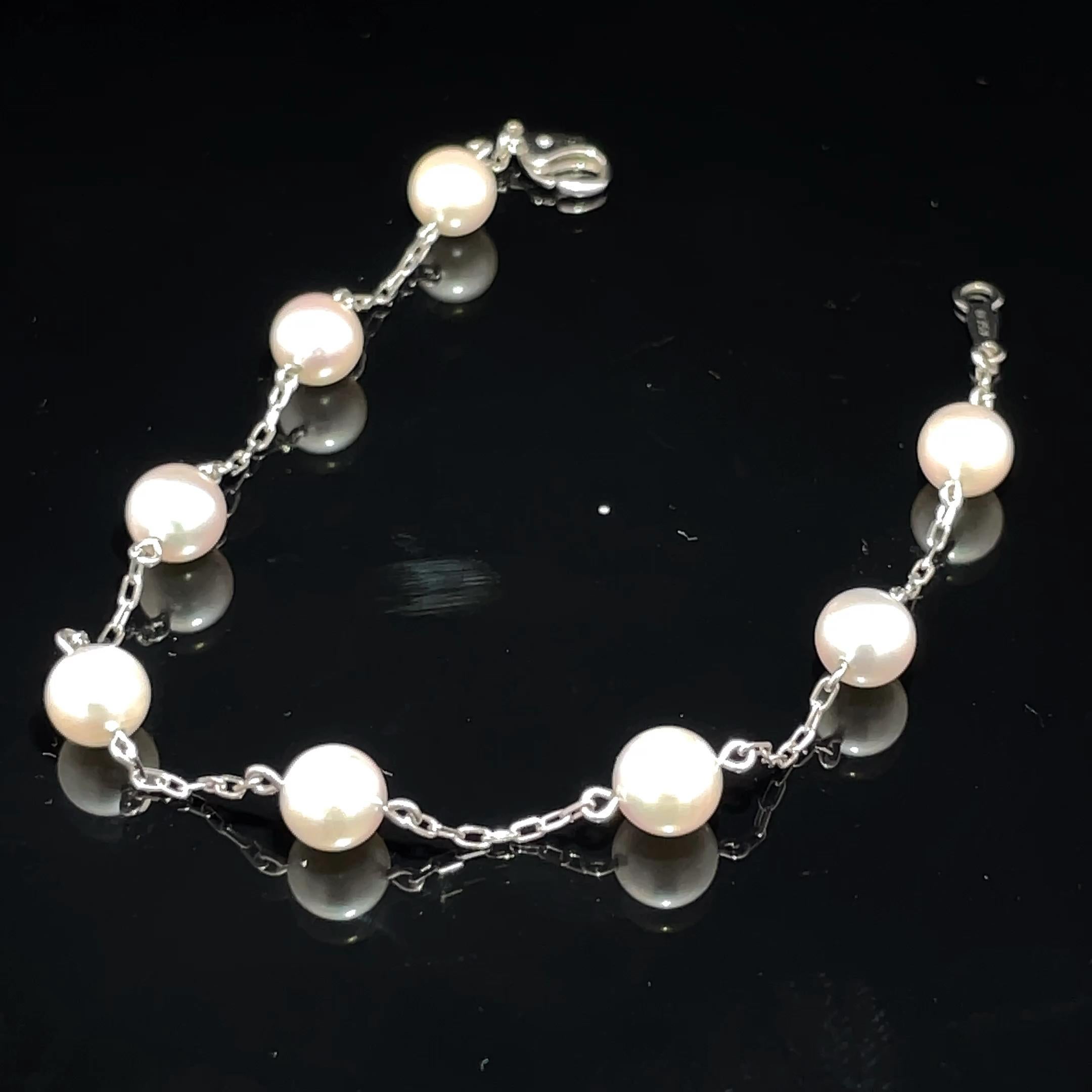 Mikimoto Pearl Exquisite Bracelet 18k White Gold For Sale 4