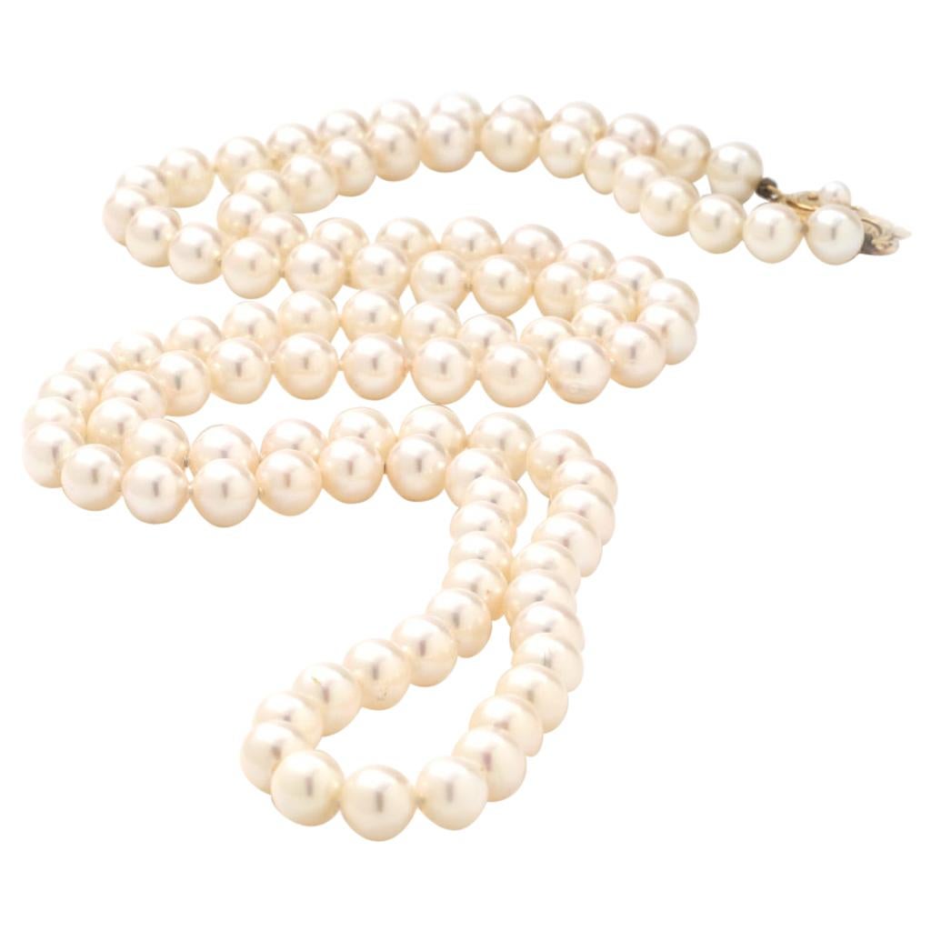 Mikimoto Pearl Necklace with 18 Karat Yellow Gold Clasp