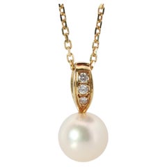 Mikimoto Pendant. Vintage 18k Gold Mikimoto Pearl Diamond Necklace.