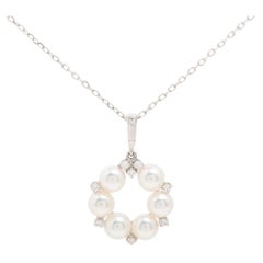 Mikimoto-Anhänger. 18 Karat Weißgold Mikimoto Perlen-Diamant-Halskette mit Kranz