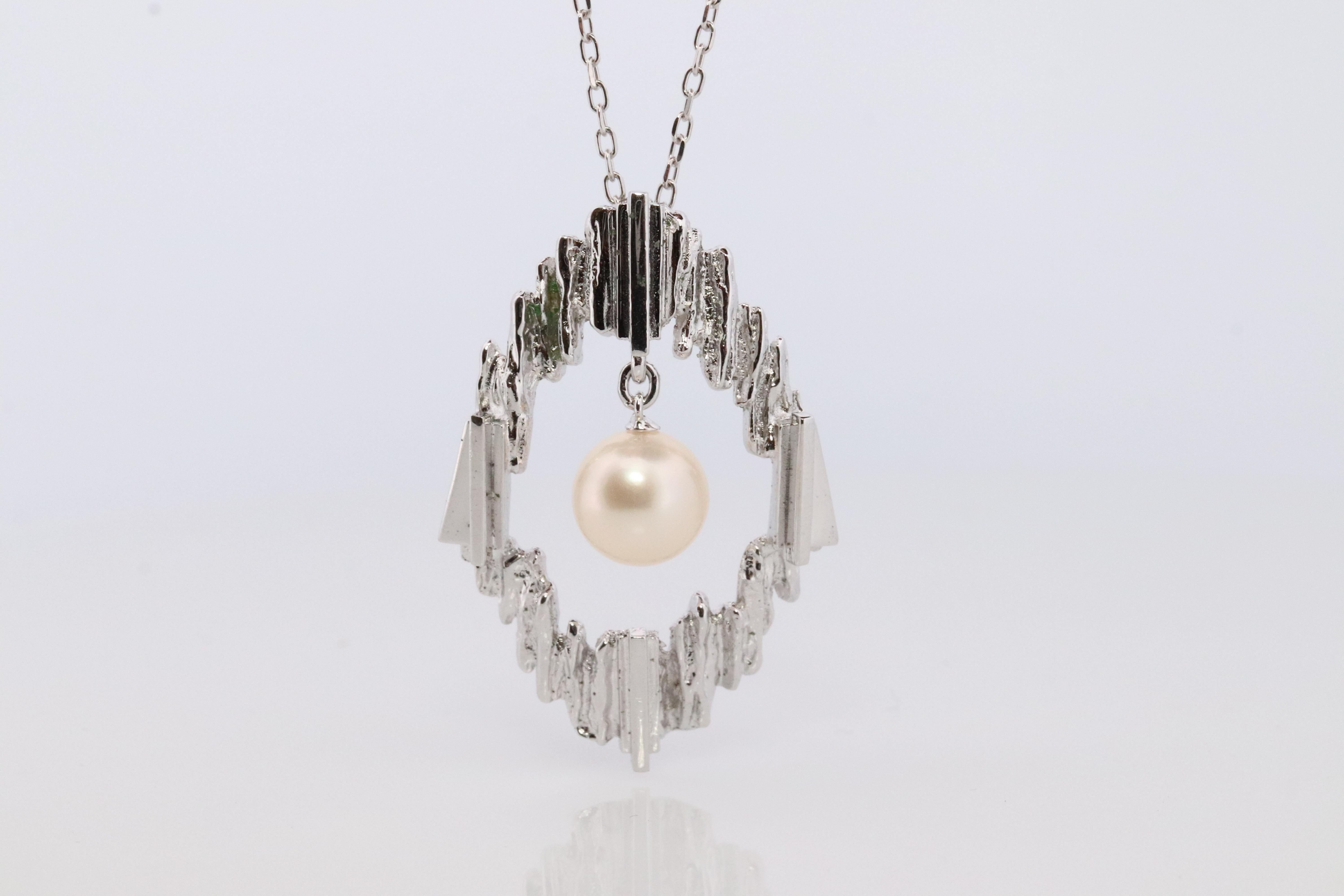 Pendentif Mikimoto. Vintage Sterling Silver et Gold 18k Mikimoto Abstract Pearl (Perle abstraite) en vente 1