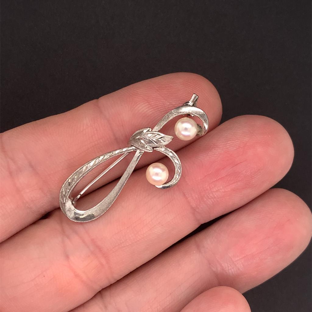 MIKIMOTO ESTATE PIN BROOCH STERLING SILVER 3.12 GR 5 mm PEARLS 1