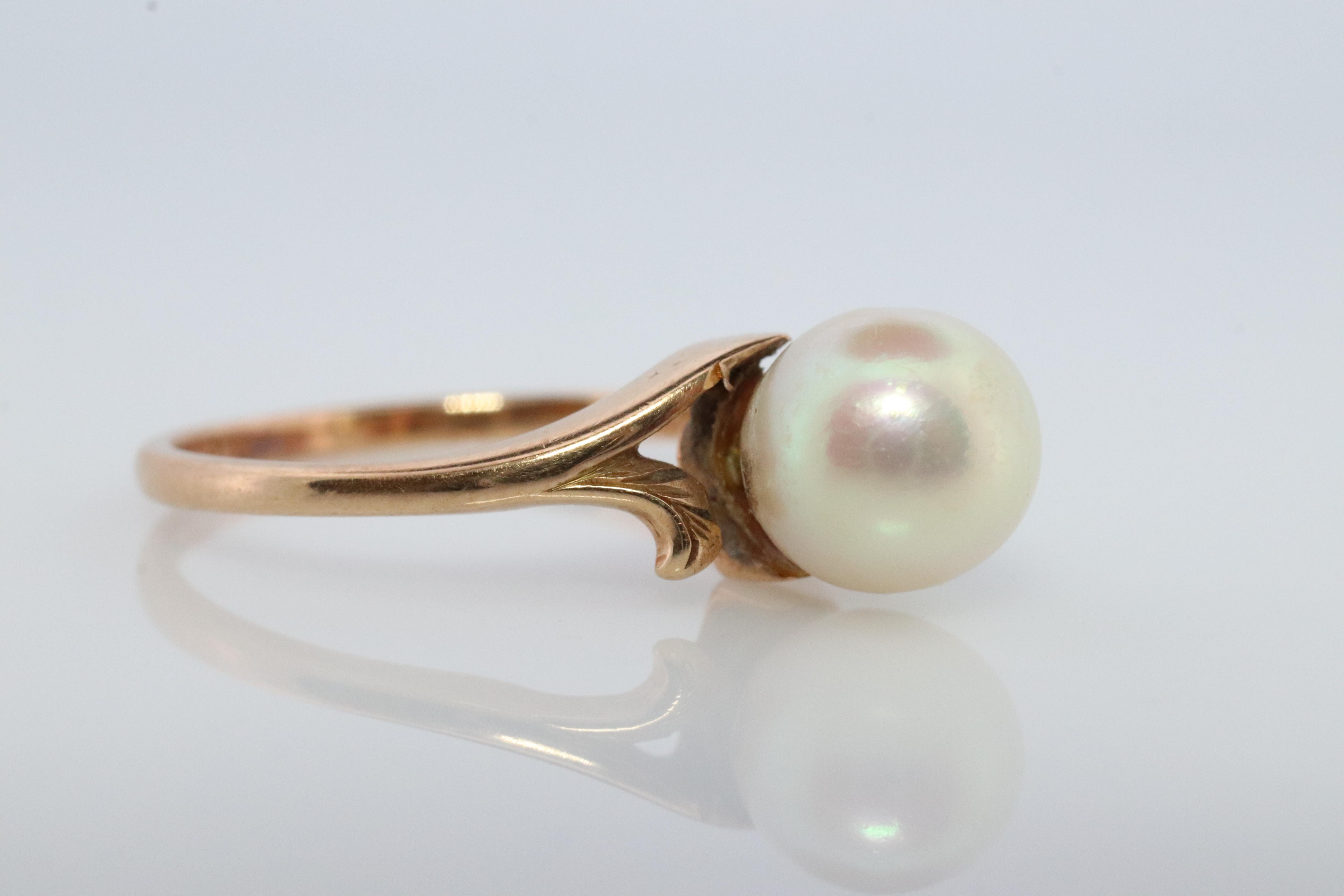 Round Cut Mikimoto Ring. Vintage 14k Gold Mikimoto Diamond Pearl ring. Mikimoto Pearl