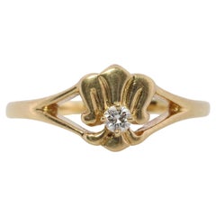 Mikimoto Ring. Vintage 18k Gold Mikimoto Dainty Diamond Ring.
