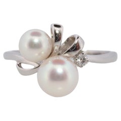 Mikimoto Ring. Mikimoto Vintage-Cluster aus 18 Karat Gold mit Perlen und Diamanten. Reben Trauben