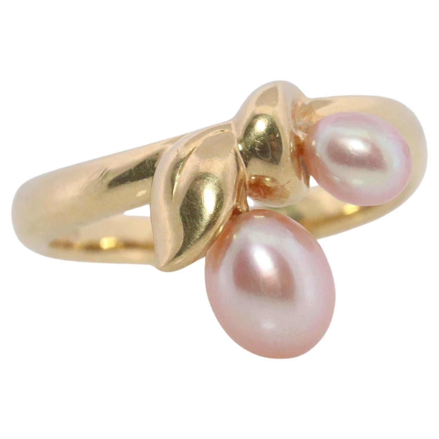 Mikimoto Ring. Vintage 18k Gold Mikimoto Pearl Cluster. Vines Grapes