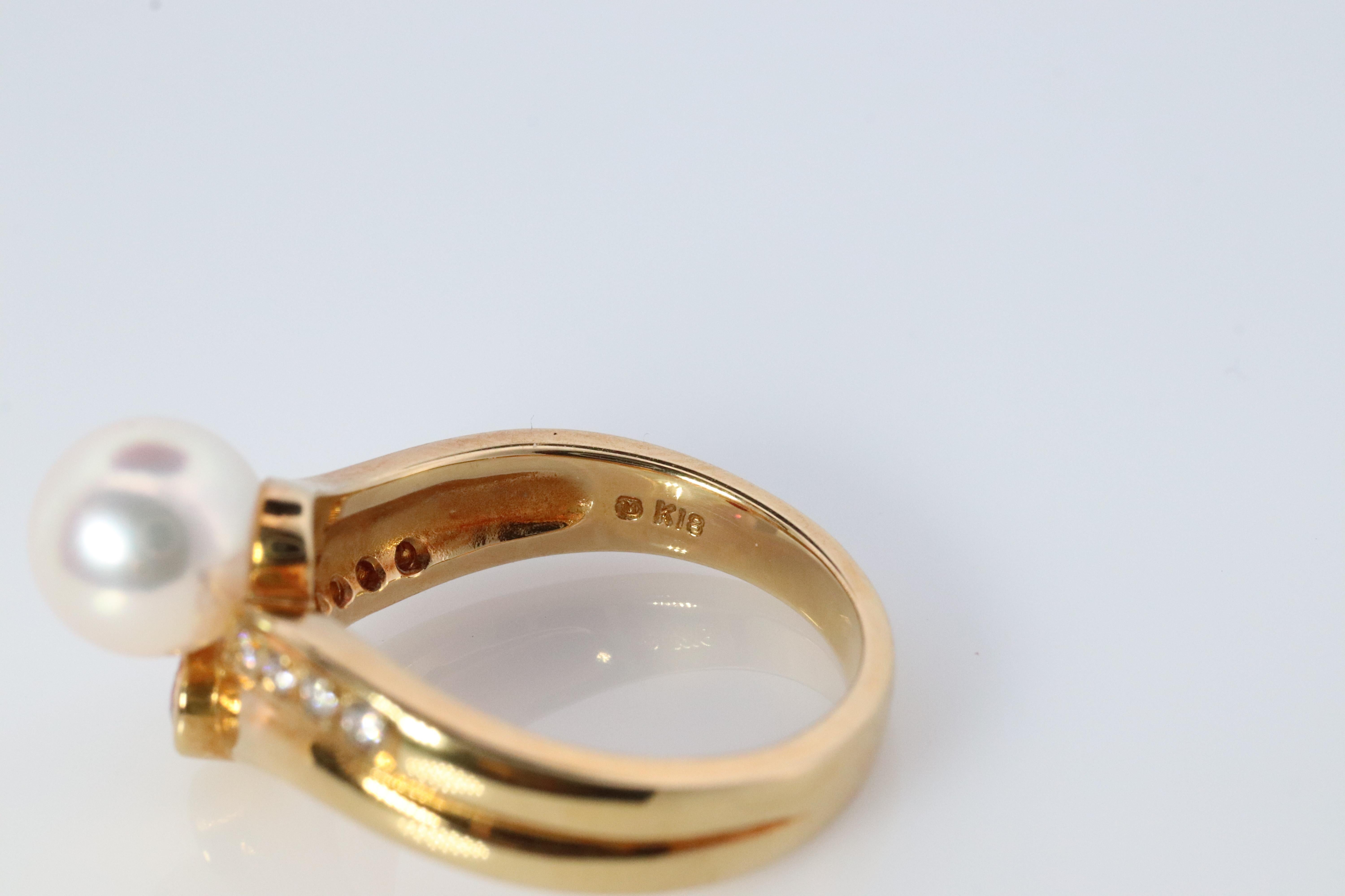 Mikimoto Ring. 18 Karat Gold Mikimoto Perle Diamant Rubin Schichtband geschichtet Band. (Moderne)