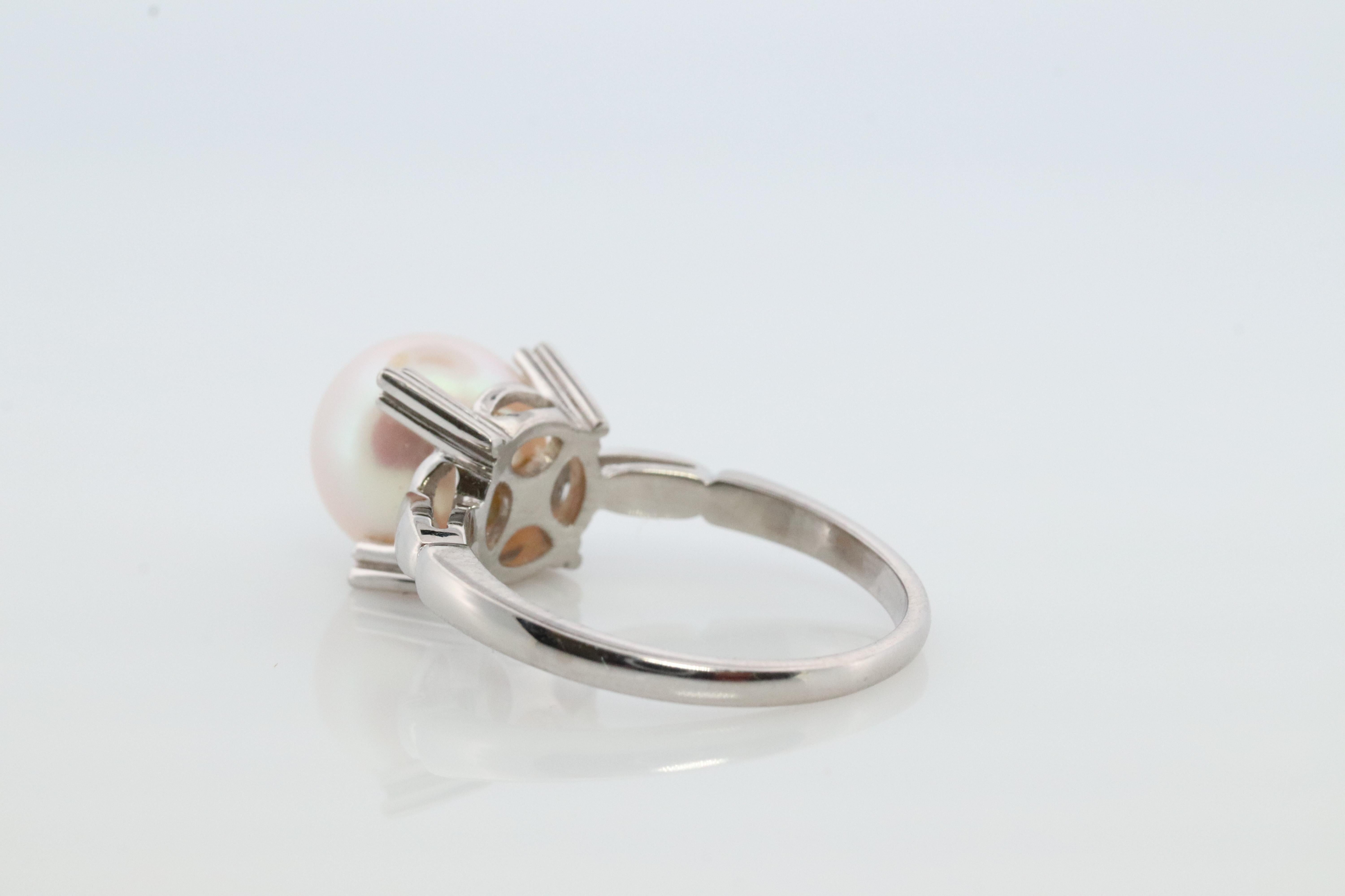 Women's Mikimoto Ring. Vintage Platinum Mikimoto Diamond Pearl ring. PT900 Claw Pearl For Sale