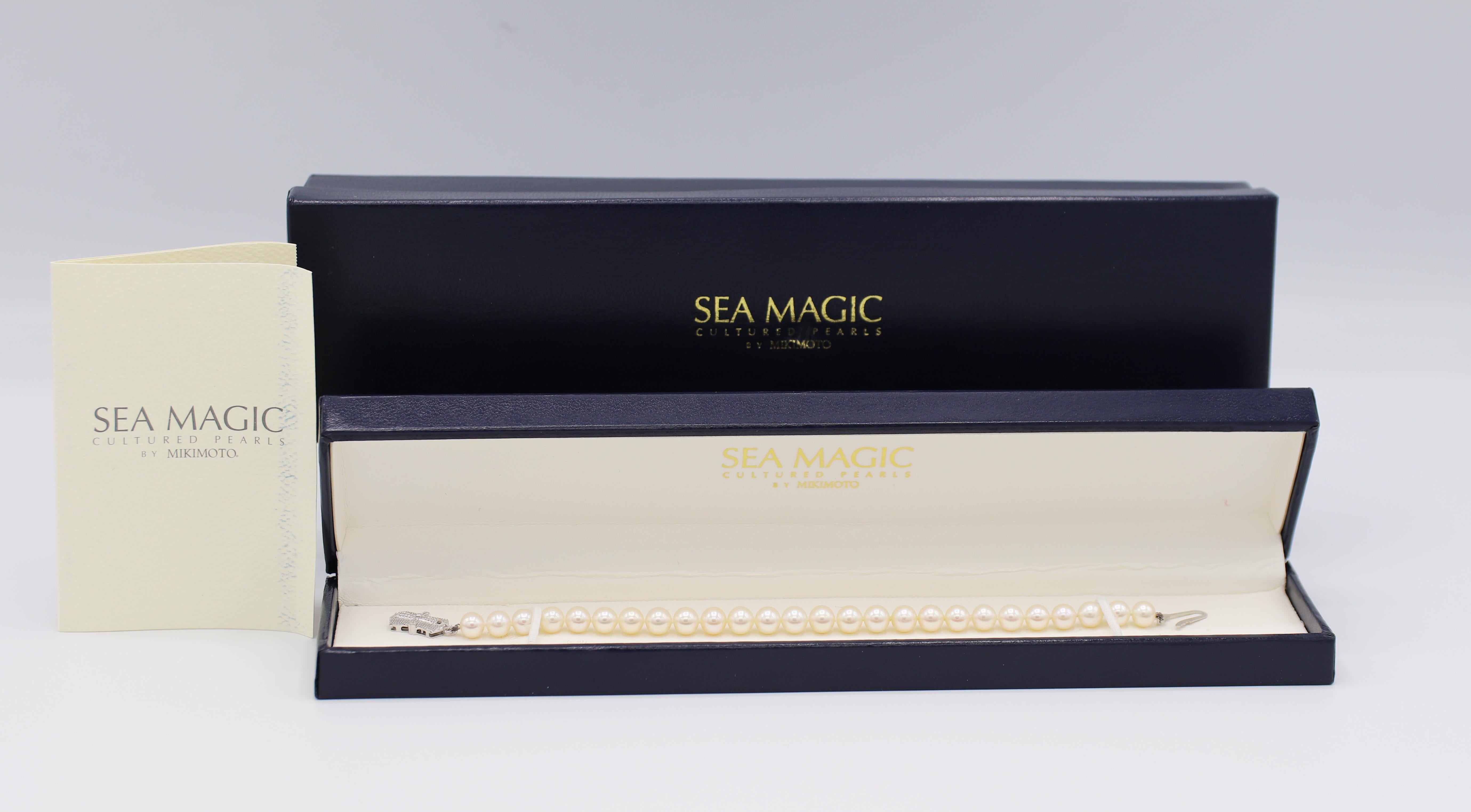 Mikimoto Sea Magic Zuchtperlen Weißgold Kreuz Armband im Zustand „Hervorragend“ in  Baltimore, MD