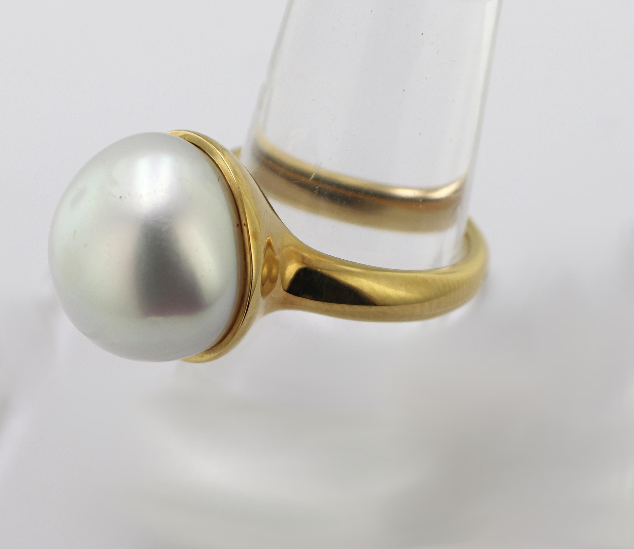 Mikimoto South Sea Cultured Pearl, Yellow Gold Ring For Sale 5