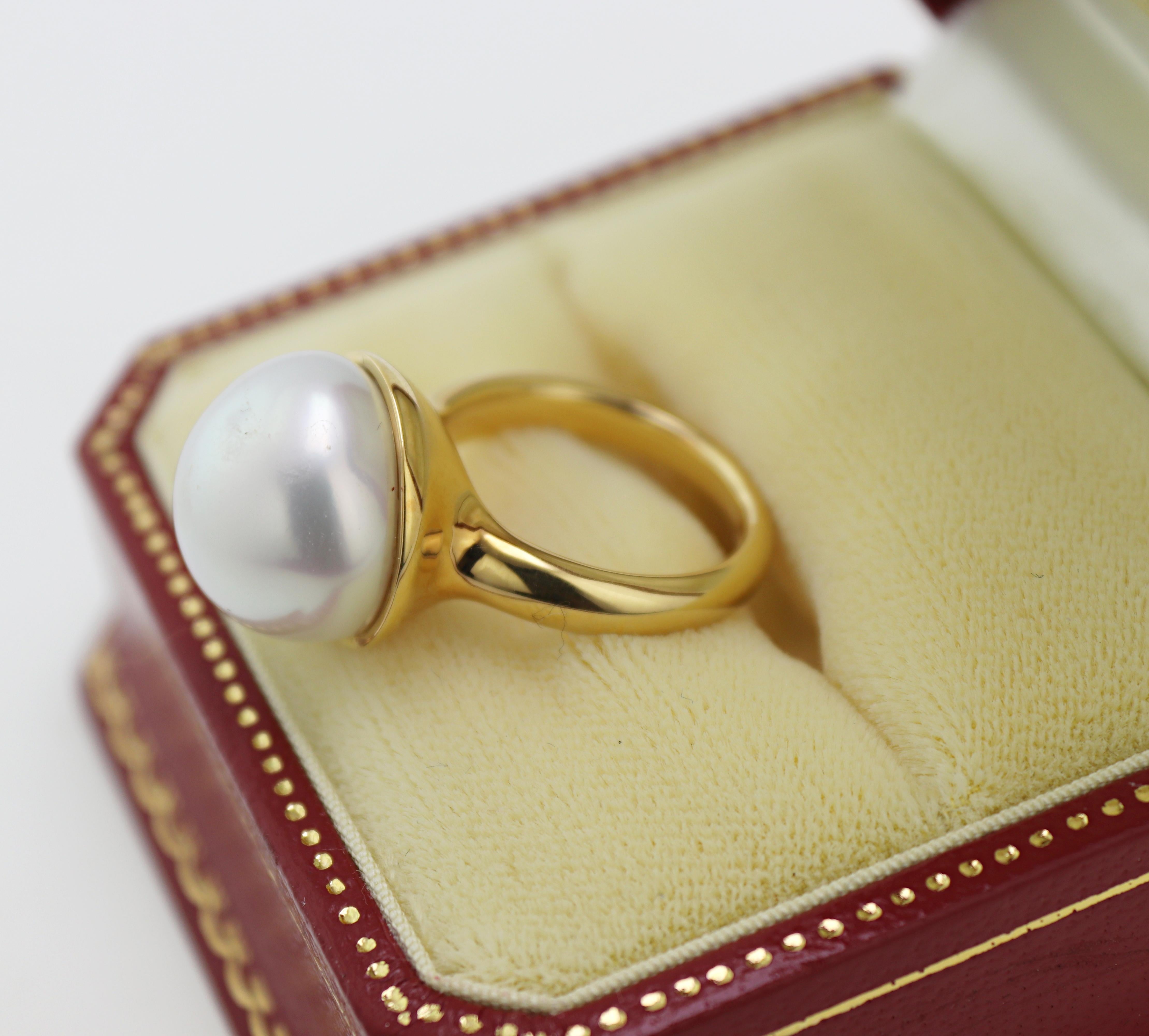 Round Cut Mikimoto South Sea Cultured Pearl, Yellow Gold Ring For Sale