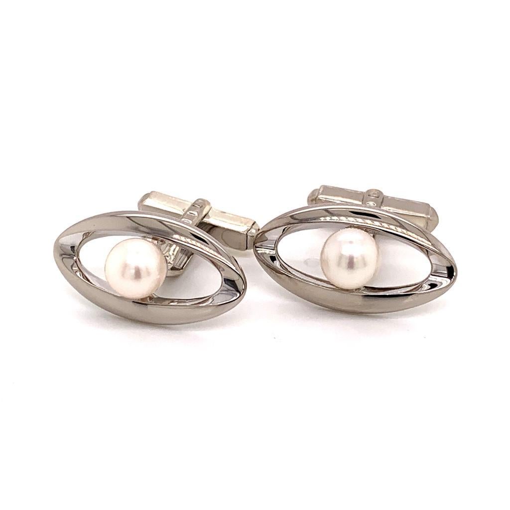 Sterling Silver Cufflinks With Pearls By Mikimoto 4.54 Grams 6.65 mm M128 In Good Condition In Brooklyn, NY