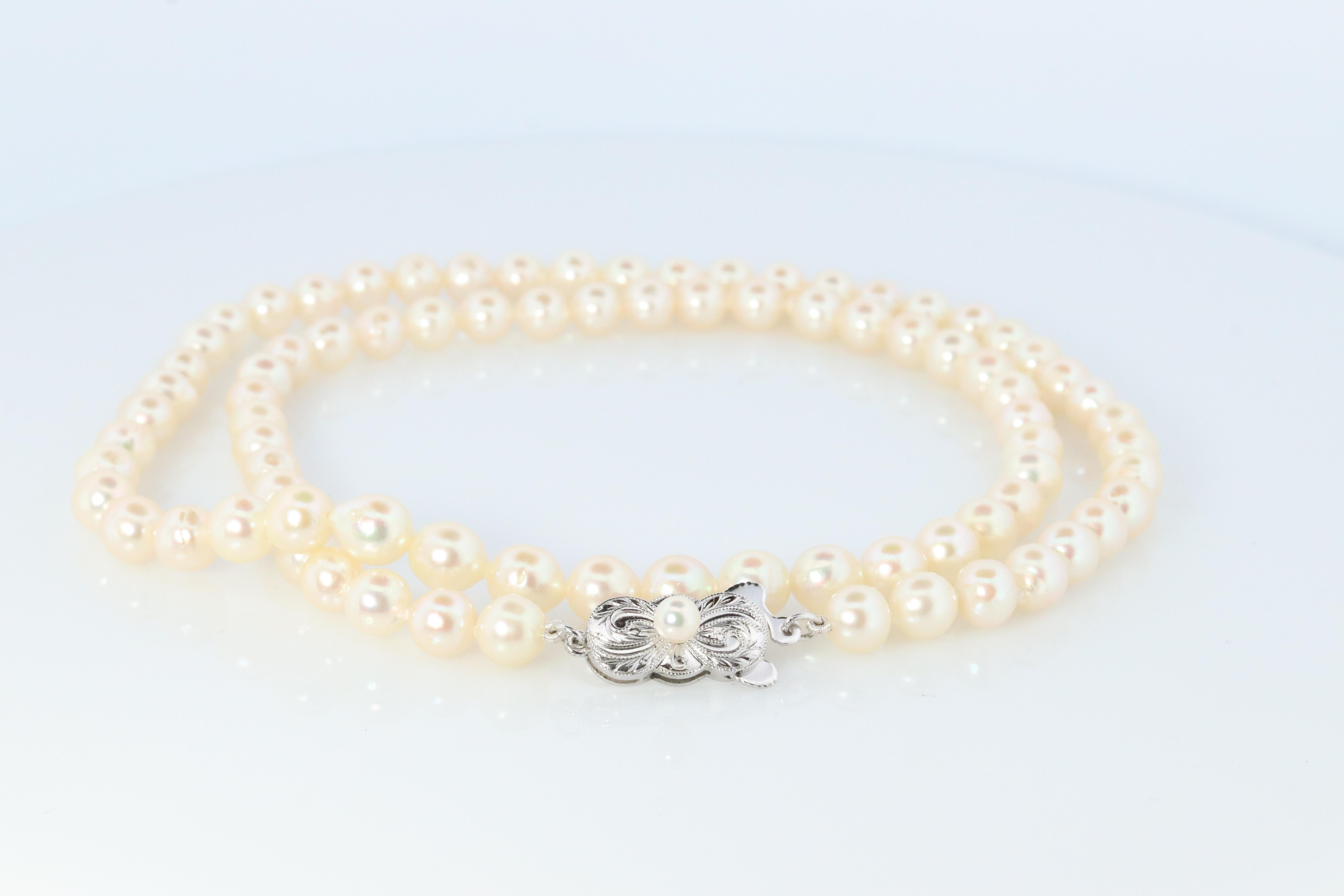 =MIKIMOTO Authentic strand. 

Details

Single strand 20inch

 Cultured blister pearls 

6mm to 6.5mm  range
Sterling Silver 925 Mikimoto Clasp

This is an incredibly rare piece. Don't miss out.