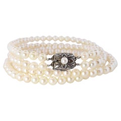 MIKIMOTO Perlenkette aus Sterlingsilber. Mikimoto Zweireihige Halskette
