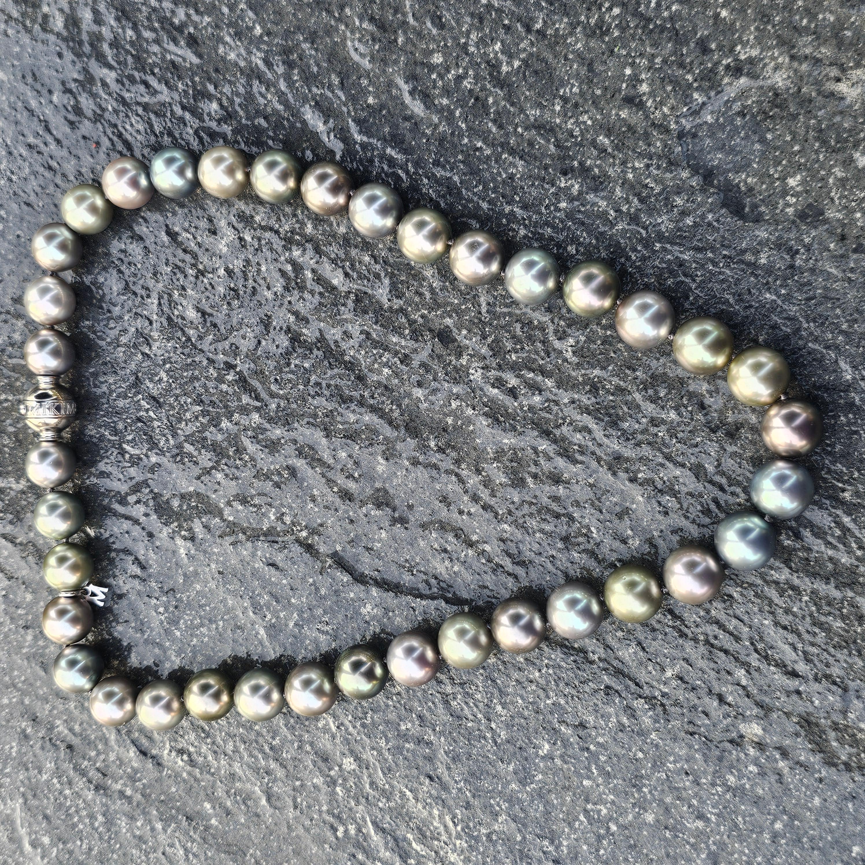 Mikimoto Tahitian Pearl Strand Necklace 11.5 to 12mm 18k White Gold Diamond For Sale 5