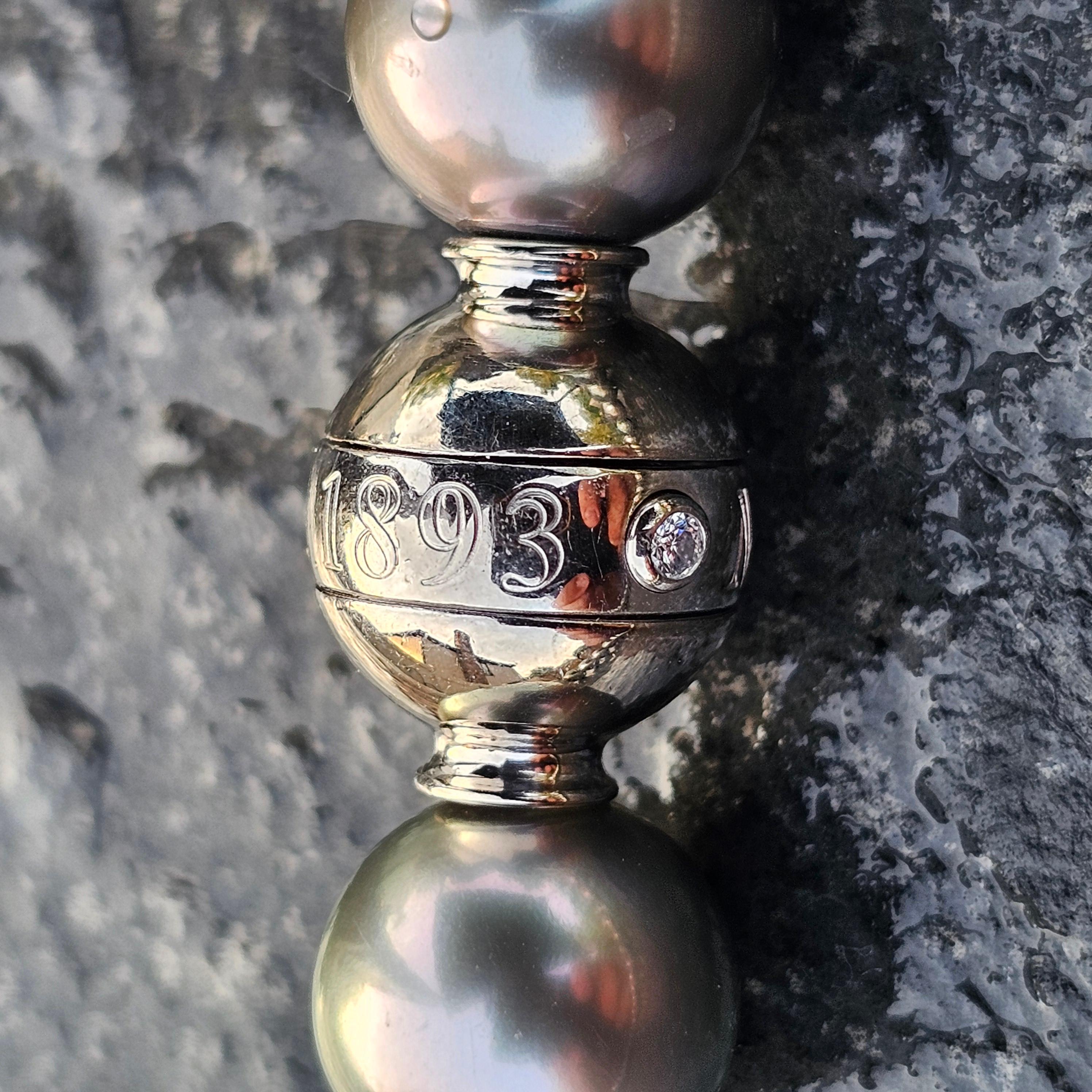 Mikimoto Tahitian Pearl Strand Necklace 11.5 to 12mm 18k White Gold Diamond For Sale 3