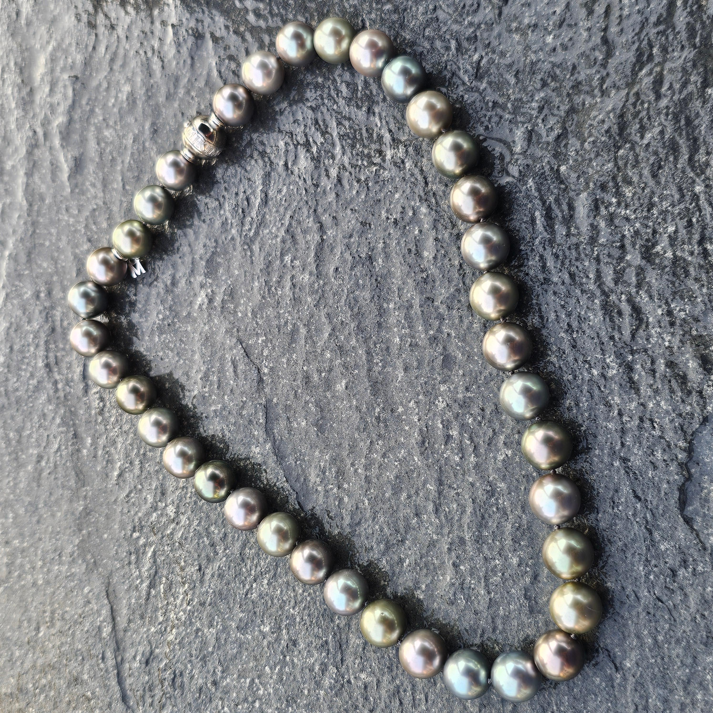 Mikimoto Tahitian Pearl Strand Necklace 11.5 to 12mm 18k White Gold Diamond For Sale 4