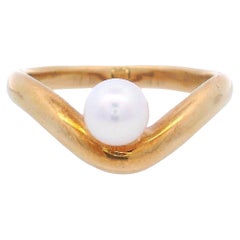 MIKIMOTO Vintage 18K yellow Gold Wavy Ring with Akoya Pearl