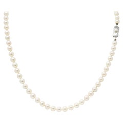 Mikimoto Vintage 1960er Jahre Zuchtperlen Silber Matinee Strang Halskette
