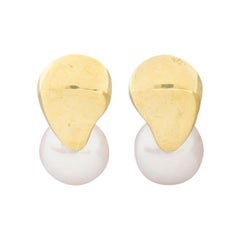 Mikimoto Retro Cultured Pearl 18 Karat Gold Stud Earrings