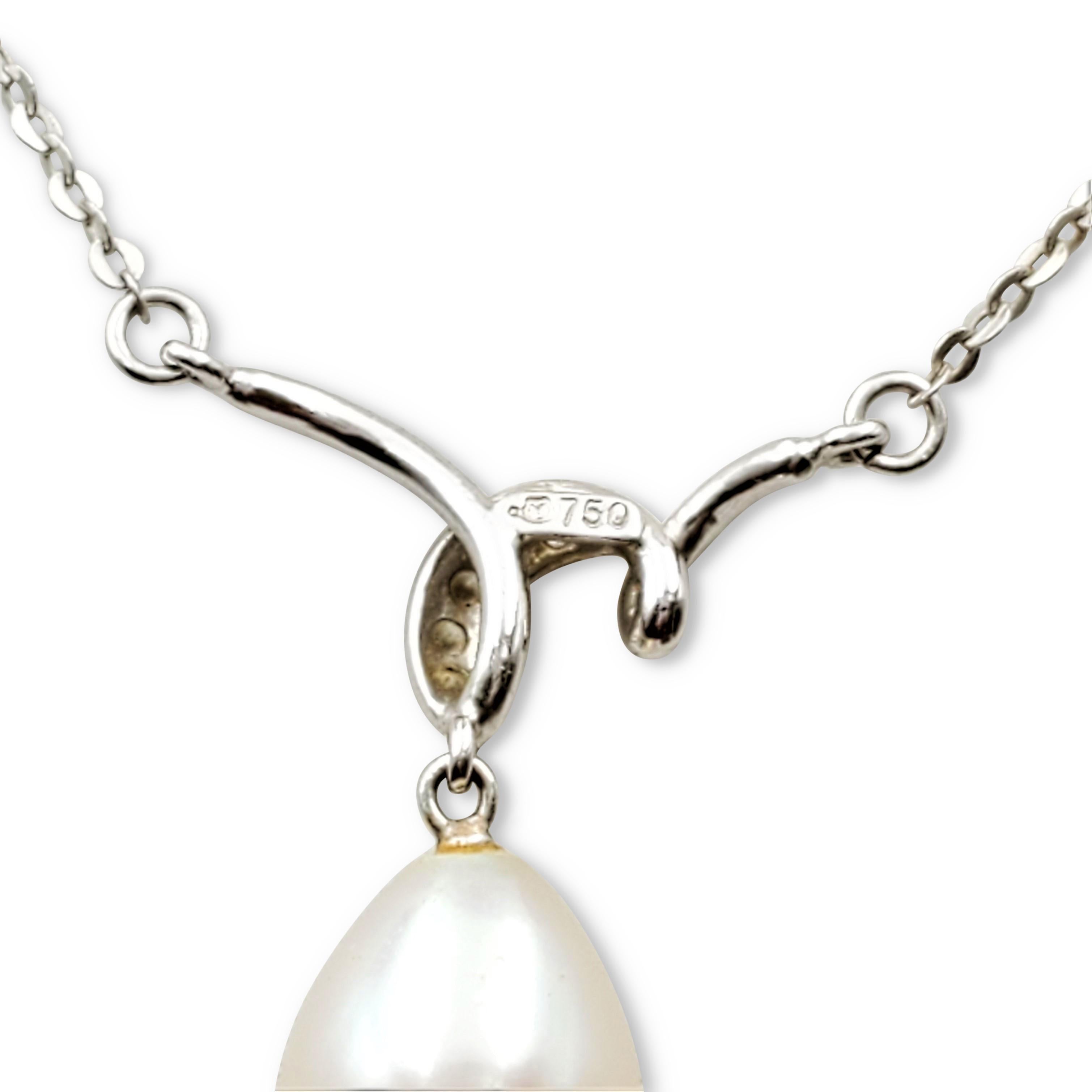 Mikimoto White Gold Pearl and Diamond Pendant Necklace In Excellent Condition In New York, NY