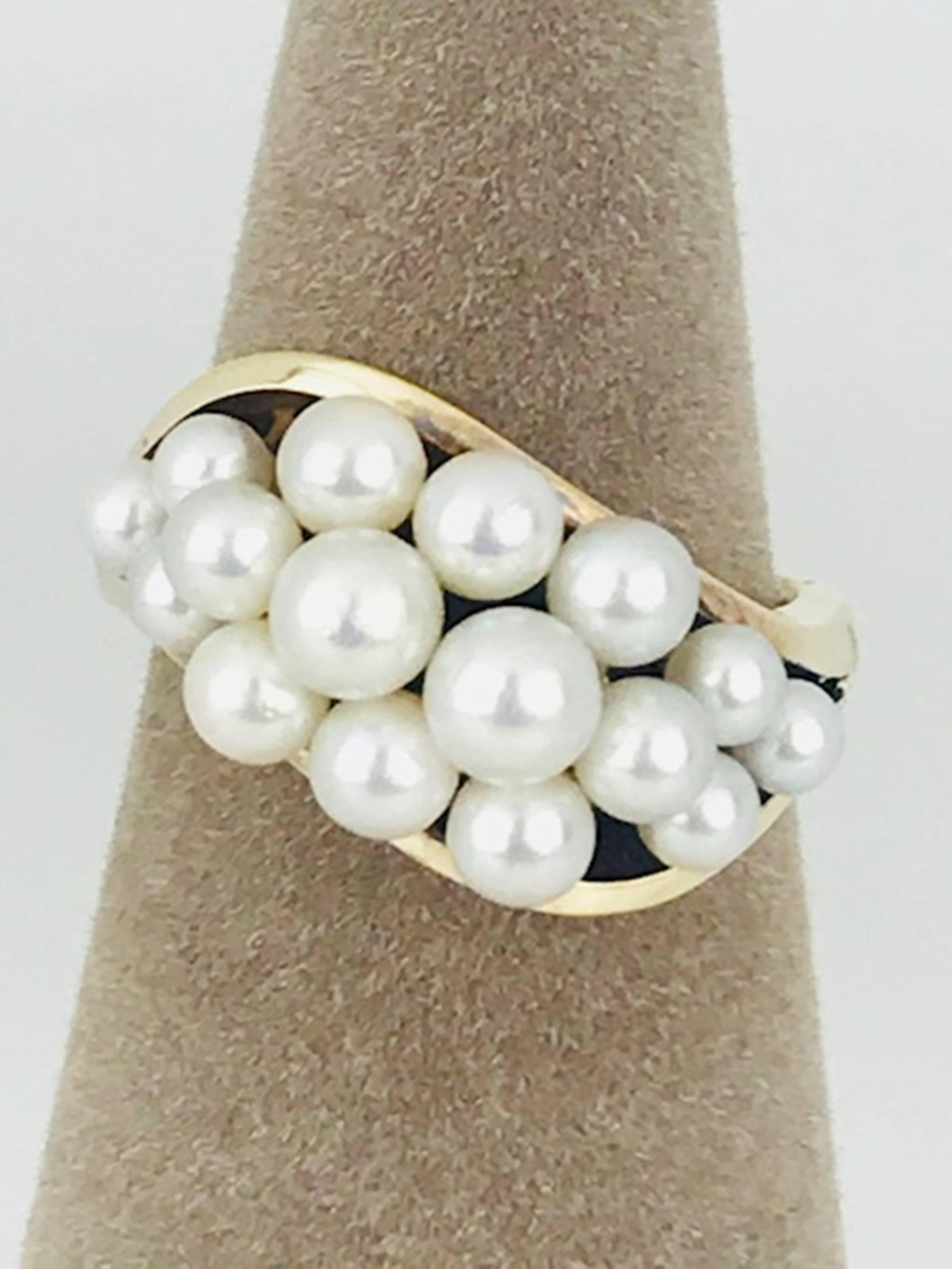 Mikimoto, White Pearl Cluster 14 Karat Yellow Gold Ring For Sale 4