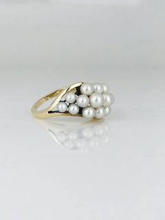 Mikimoto, White Pearl Cluster 14 Karat Yellow Gold Ring