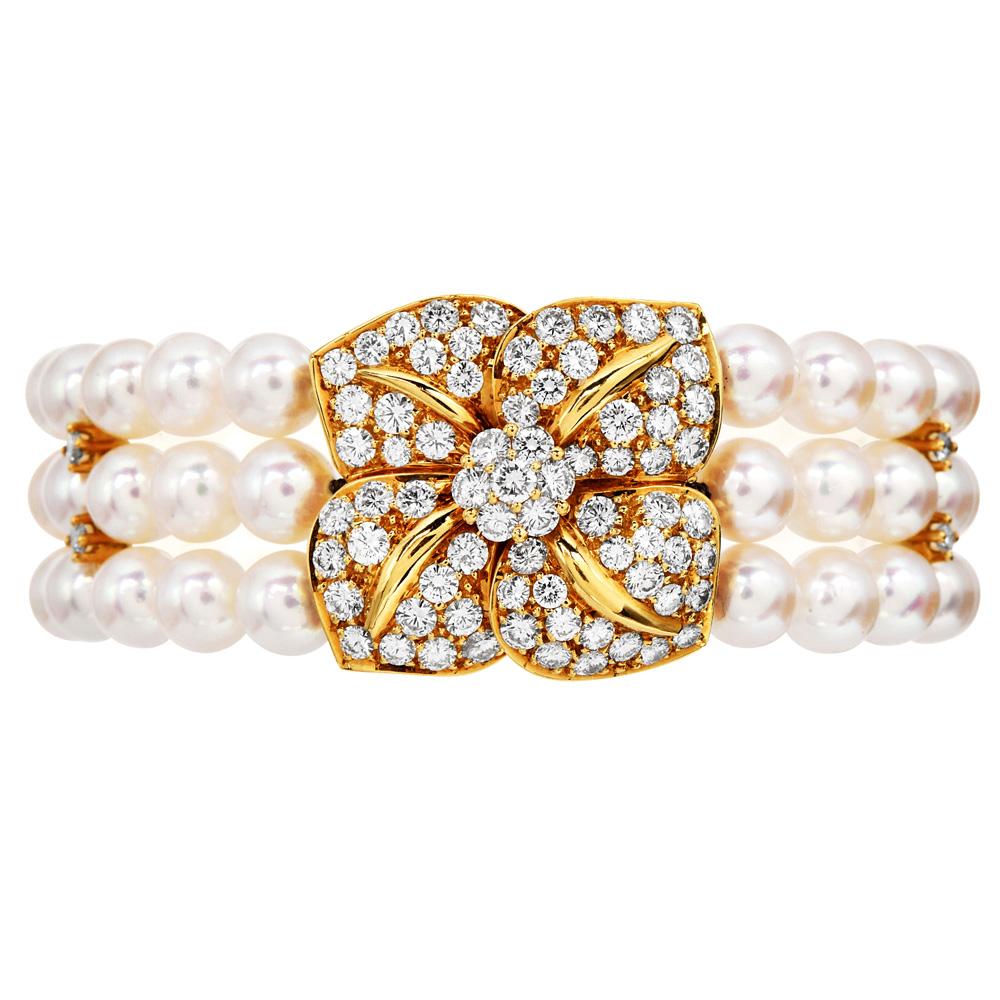Mikimotto Bracciale a tre fili con perle e diamanti in oro 18 carati 2