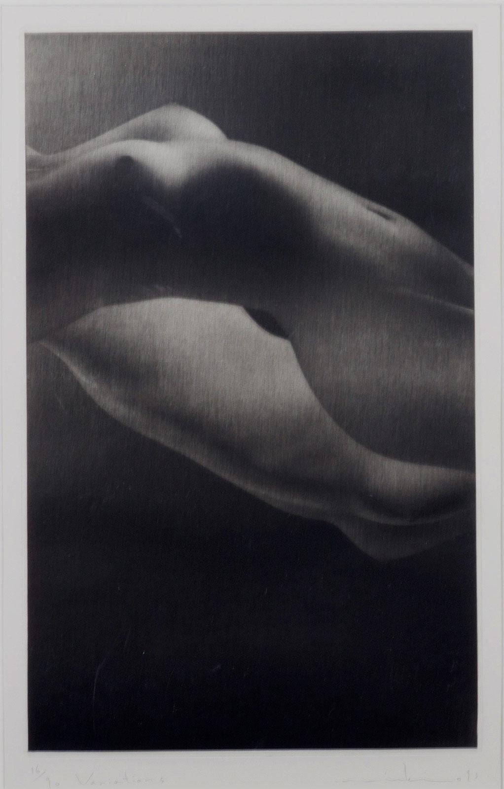 Variationen (Schwarz), Figurative Print, von Mikio Watanabe