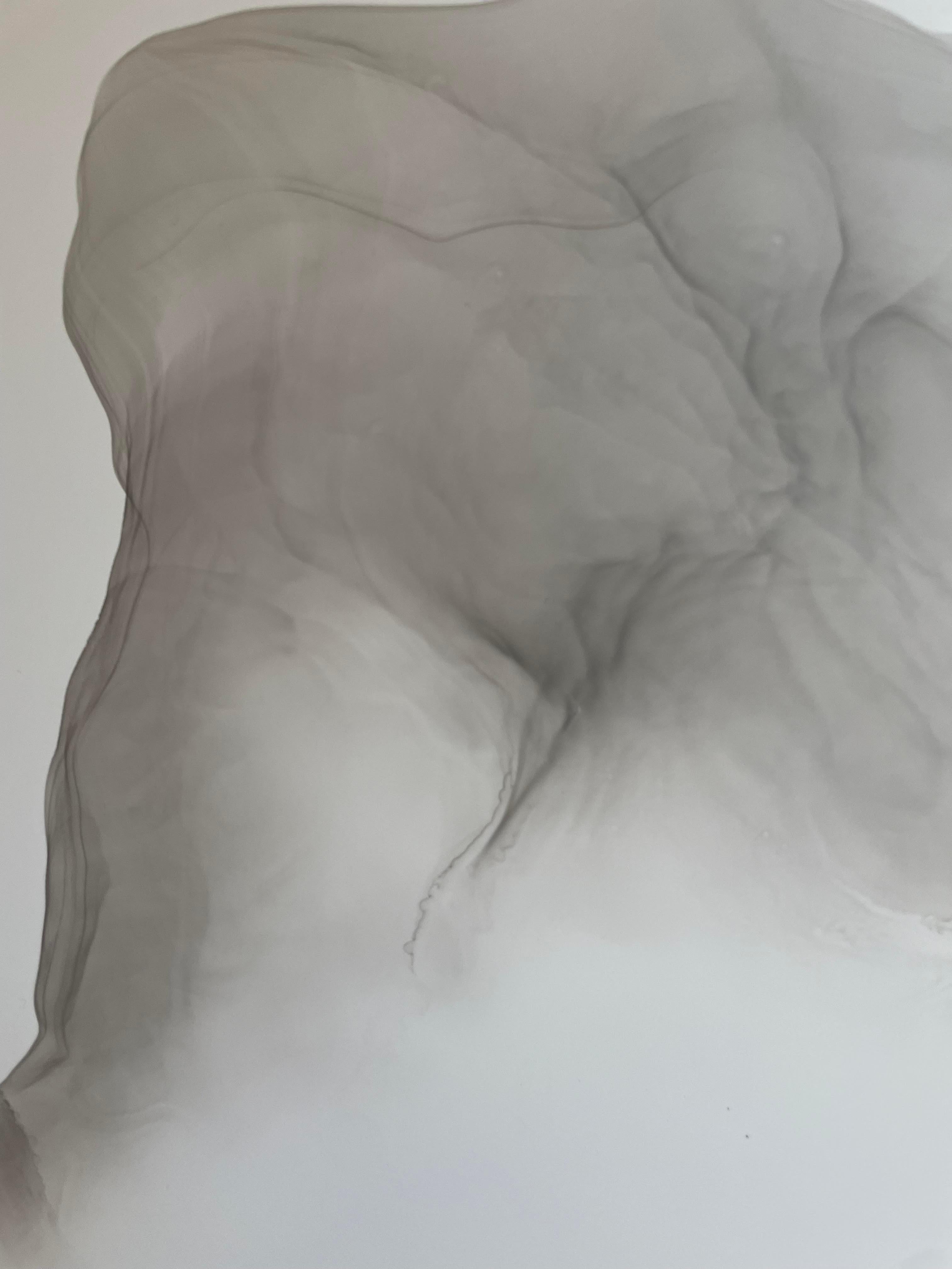 In the clouds I - Abstraktionskunst, in Grau und Schwarz gefertigt  Farben – Art von Mila Akopova