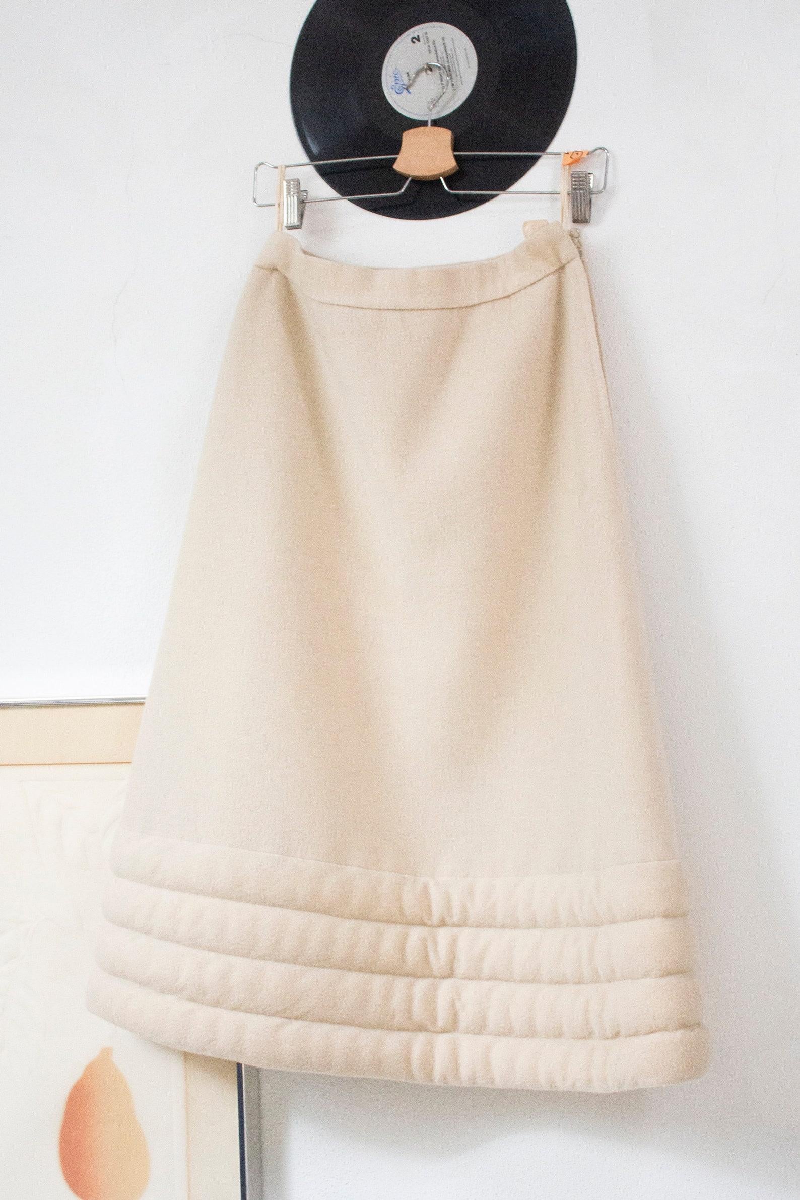 Mila Schön Alta Moda winter 1973 écru cashmere wool space age skirt suit  For Sale 2
