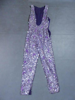 Un traje pantalón bordado de lentejuelas de Mila Schön Couture Circa 1968