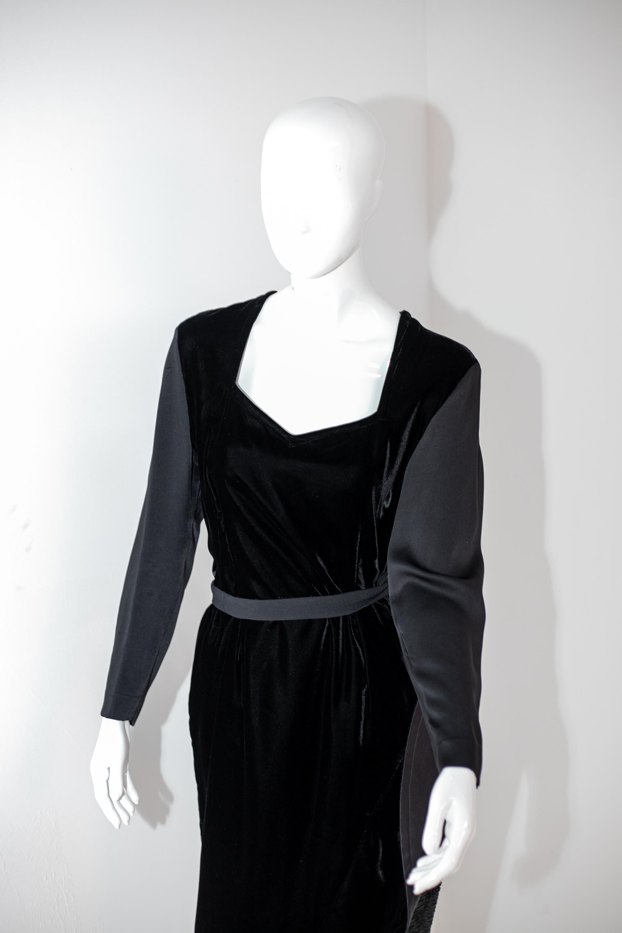 Mila Schön Vintage Black Silk Evening Dress In Good Condition For Sale In Milano, IT