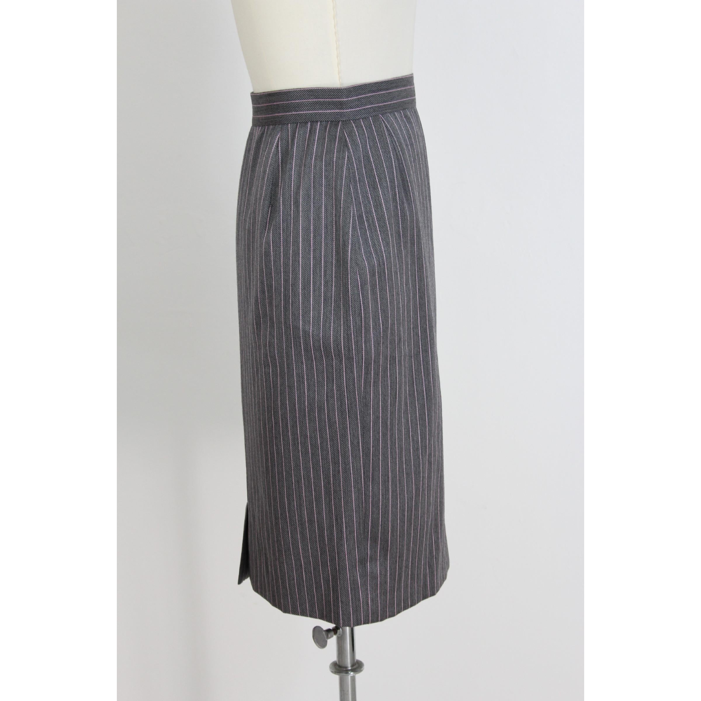 Mila Schon Wool Gray Pinstripe Classic Pencil Skirt In New Condition For Sale In Brindisi, Bt