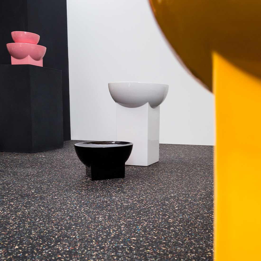 Mila Small, Table, Black, Ceramic, Minimal, European, 21st Century In New Condition For Sale In Weil am Rhein, DE