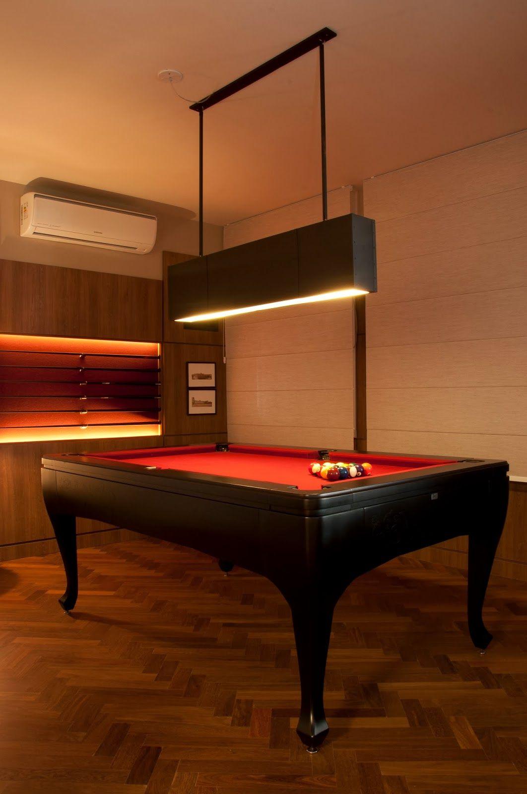 Wood Customizable Modern Luxury Pool Table in Lacquer For Sale