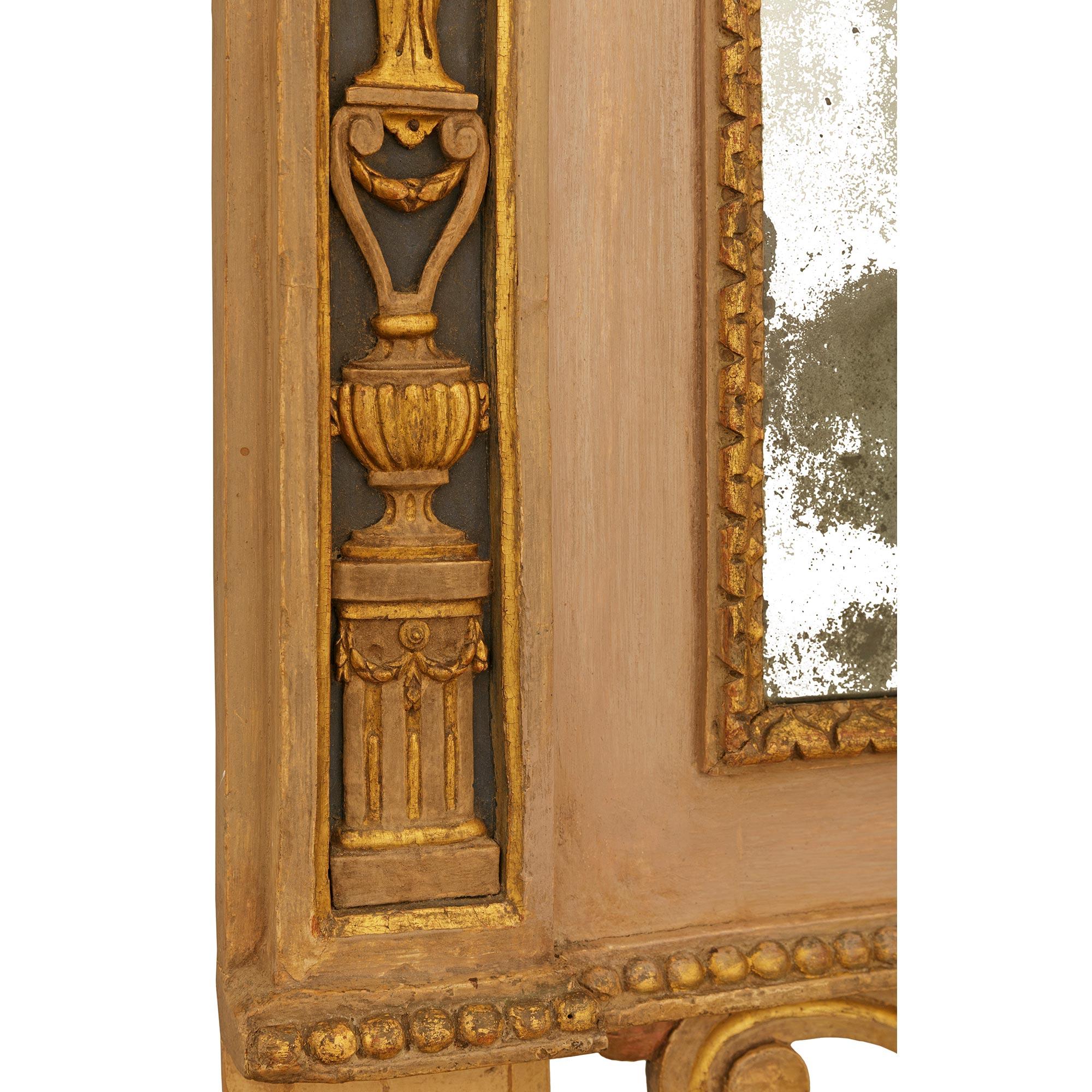 Miroir milanais du XVIIIe siècle d'époque Louis XVI en bois patiné et bois doré en vente 2