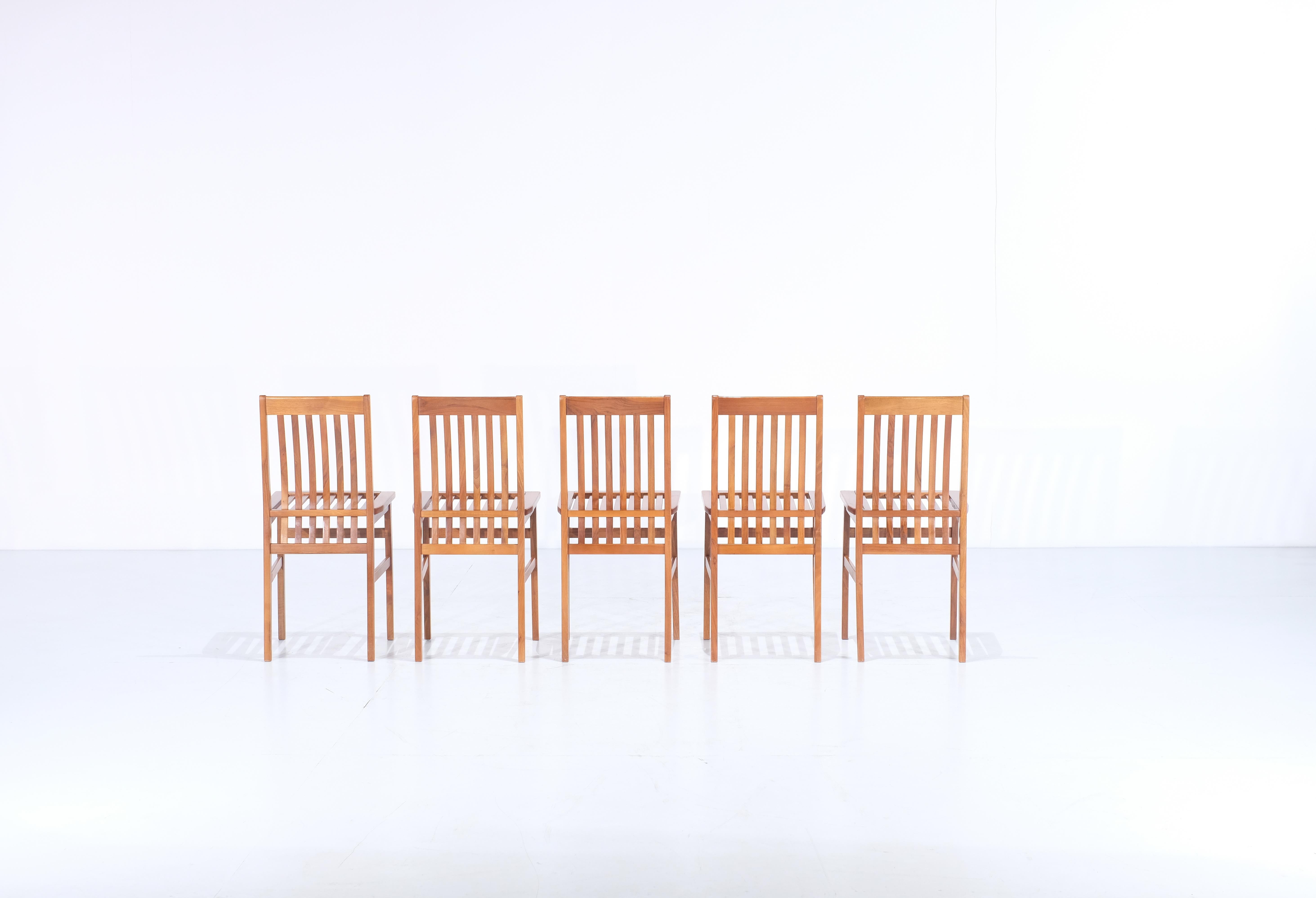 Italian Milano chairs by Aldo Rossi for Molteni - 1980s For Sale