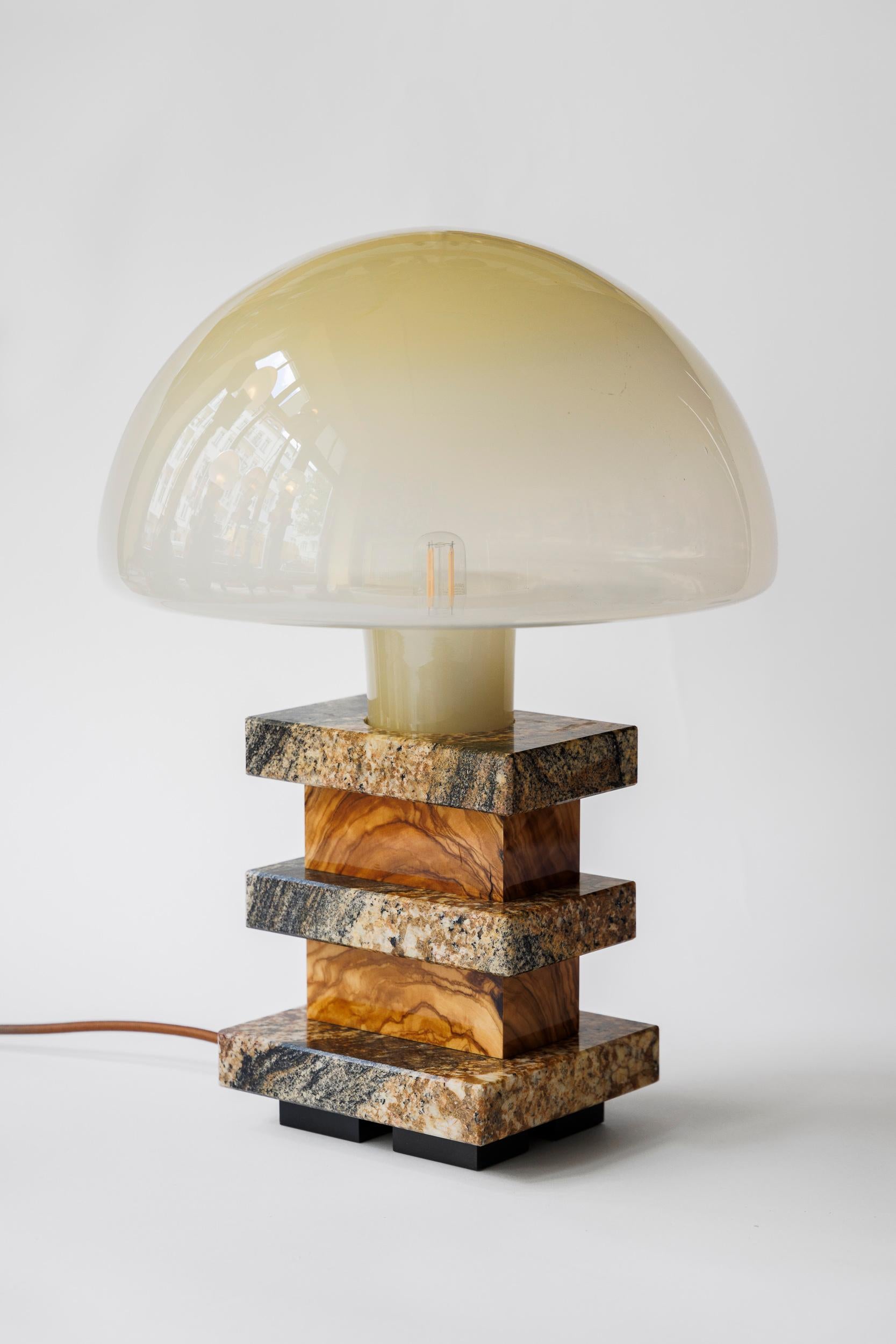 Tischlampe „MILANO“ von FABIAN FREYTAG STUDIO – Borsani, Auflage Nr. 1 (Deutsch)
