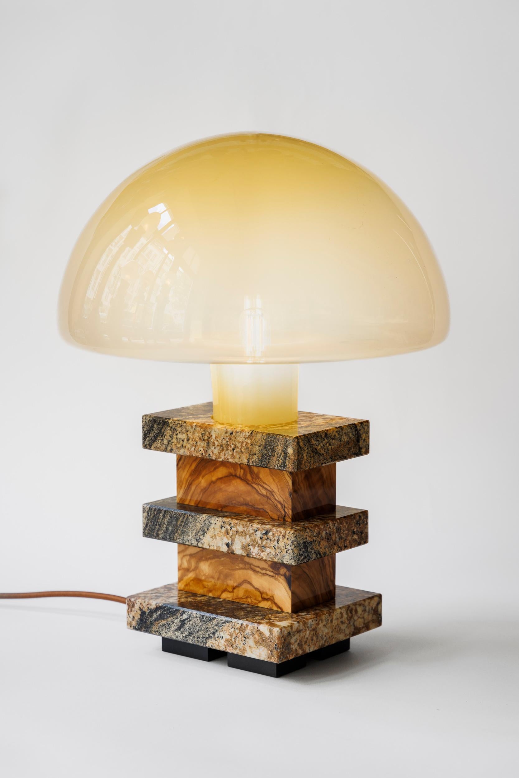 Tischlampe „MILANO“ von FABIAN FREYTAG STUDIO – Borsani, Auflage Nr. 1 (Handgefertigt)