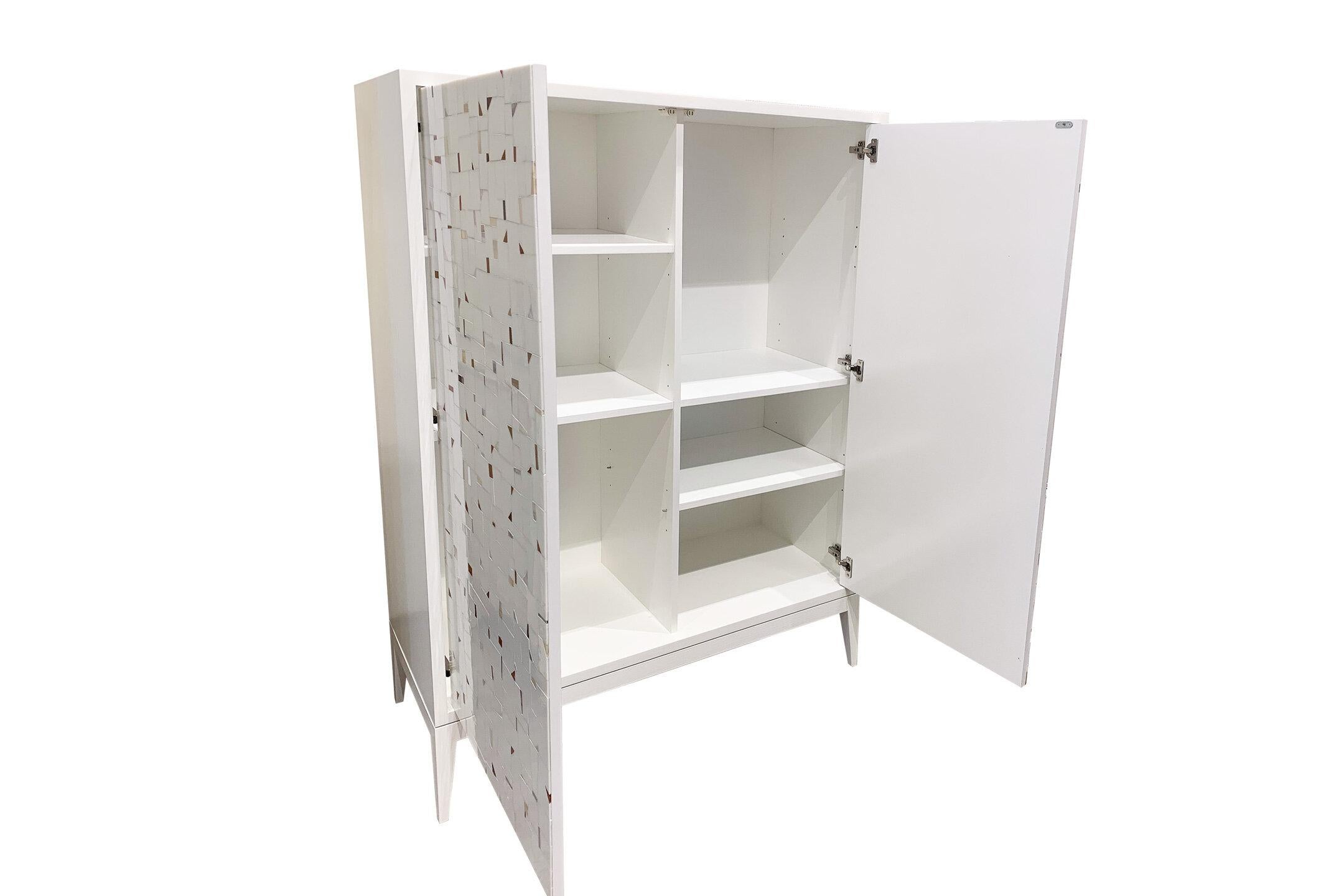 Contemporary Modern Milano Terrazzo 2-Door Bar Cabinet with Ivory Lacquer by Ercole Home For Sale