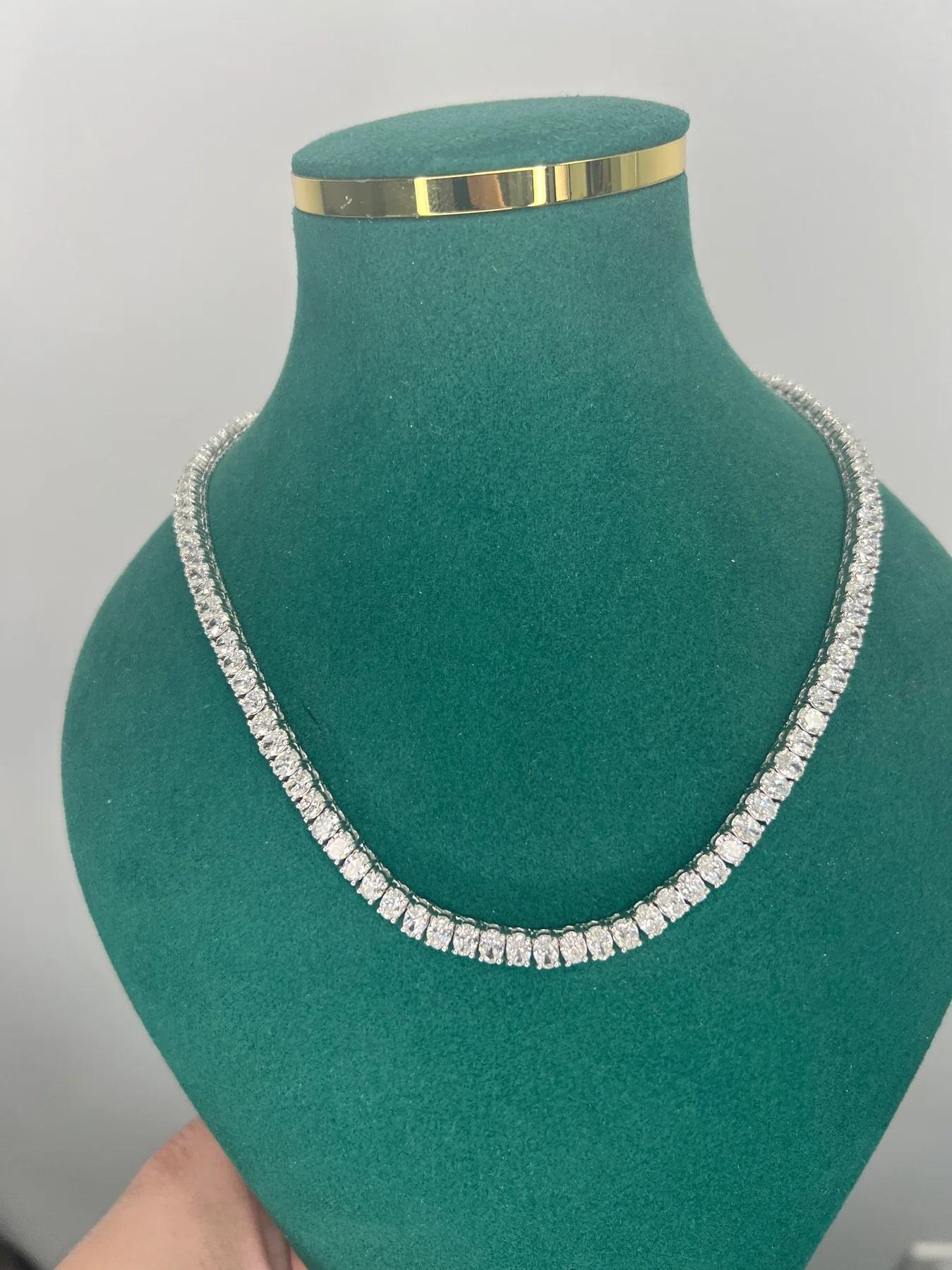 Diamond Round Cut 18k Gold Tennis Necklace. Meticulously crafted with oval natural diamonds, this necklace offers a luxurious sparkle that complements any look. Available in white, yellow, and rose gold, it’s the perfect piece for sophisticated